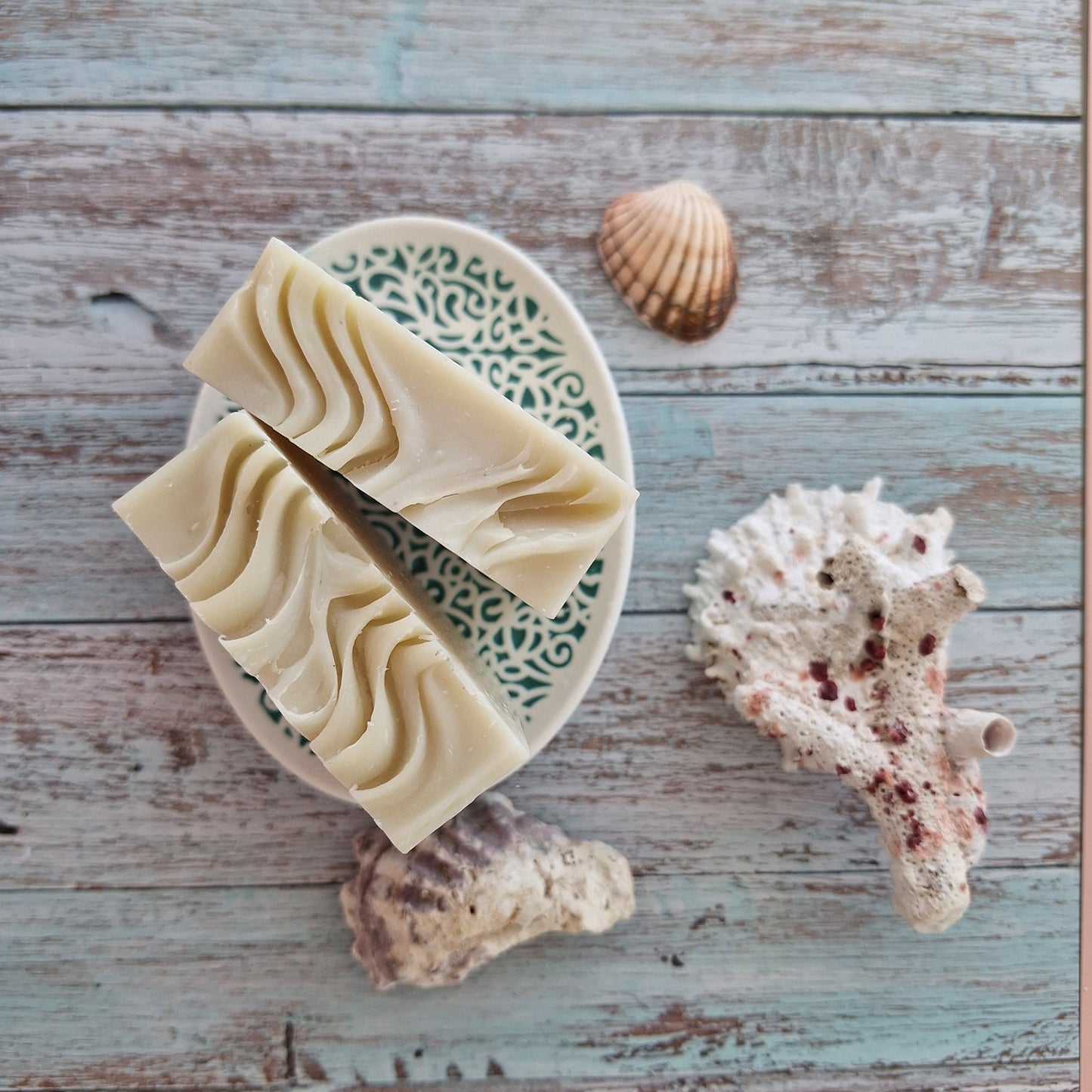 Lagoon soap with lemongrass and lime